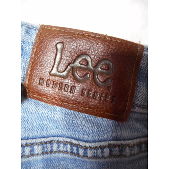 Lee Straight Leg Jeans Modern Series Size 36 x 32  Medium wash Pre-owned - Picture 4 of 10